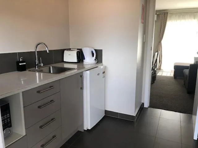 **  Coachman Motel Christchurch New Zealand