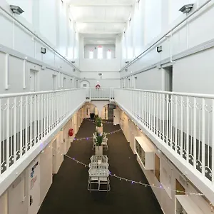 Jailhouse Hostal